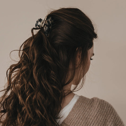 Haarspeld - leopard met hartje