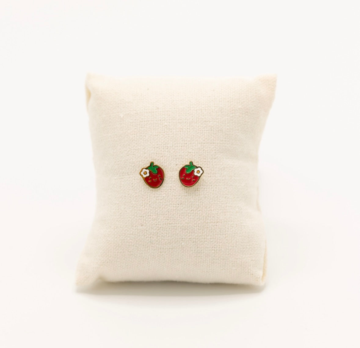 Aardbeienoorbelletjes