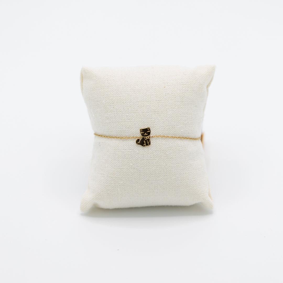 Armbandje met poesje