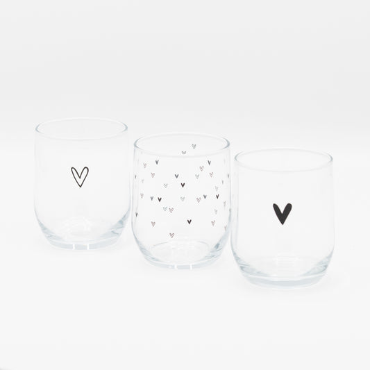 Drinkglas met vele hartjes