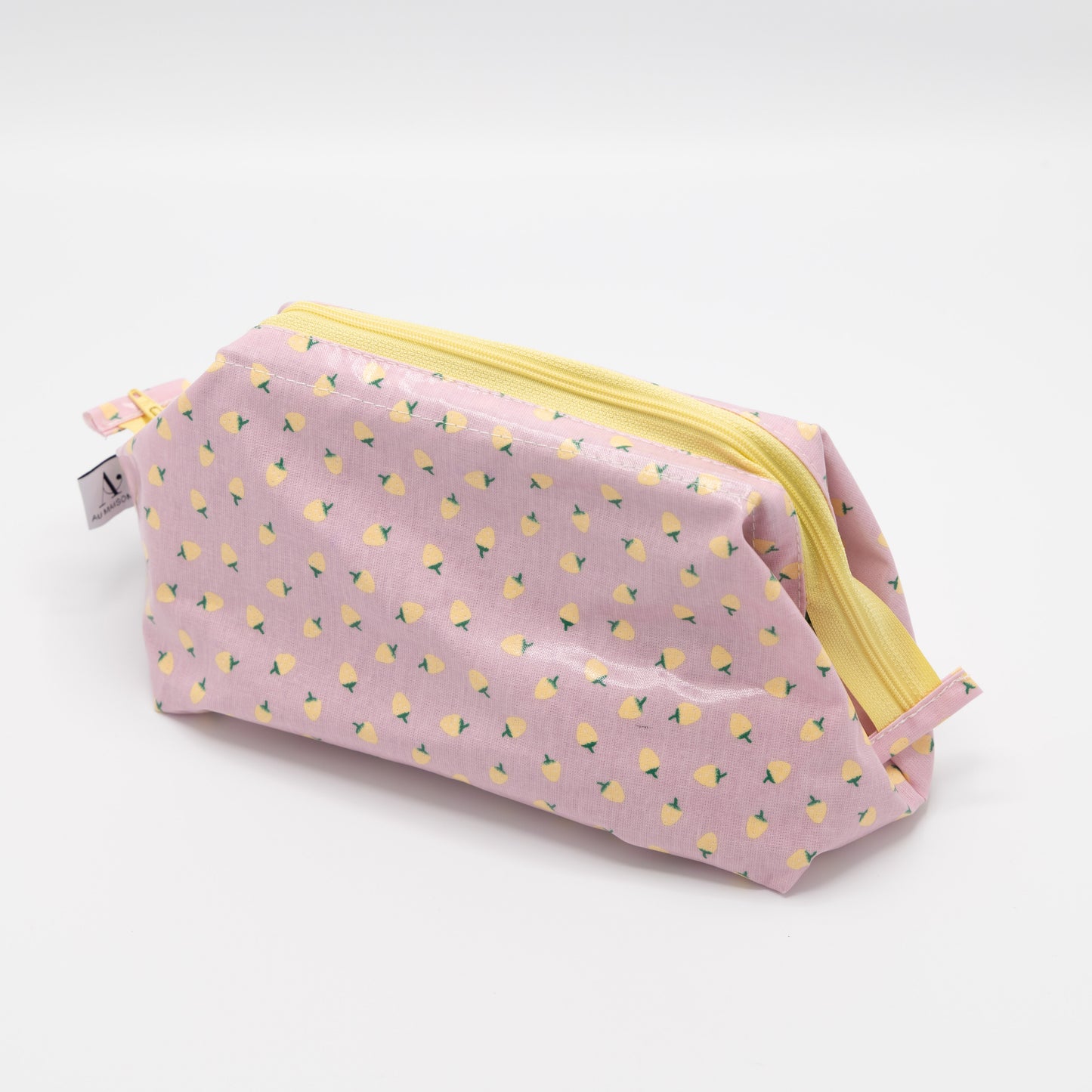 Toiletzak met gele aardbeitjes