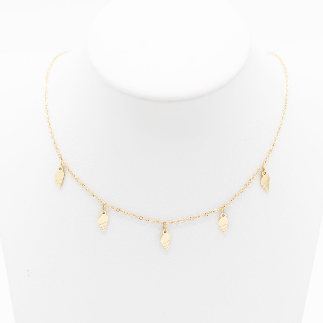 Ketting met schelpjes