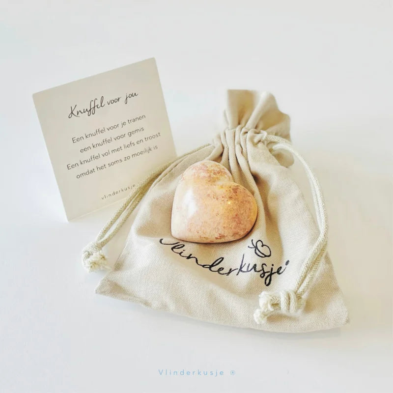Zakje vol knuffels - met hartje en minikaartje
