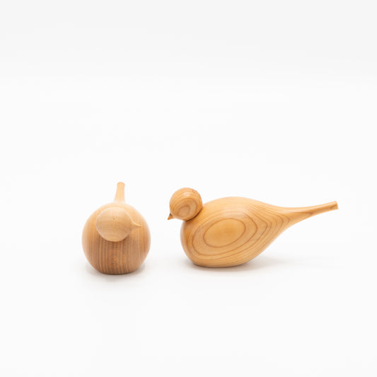Handgedraaid houten vogeltje