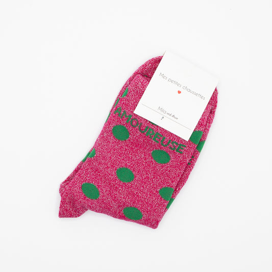 Fuchsia, hippe sokken met opschrift AMOUREUSE