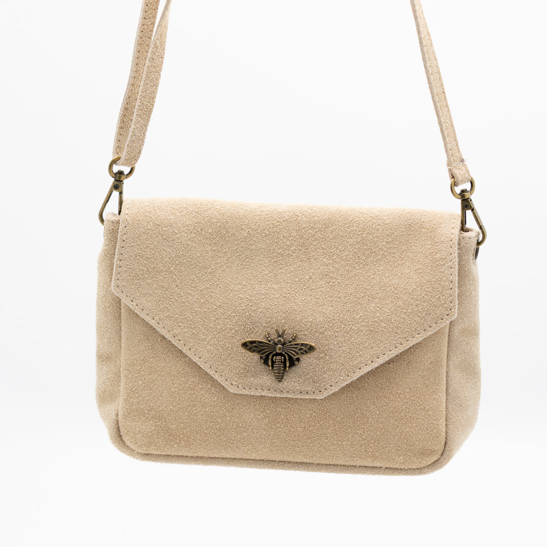 Beige handtas met bijtje