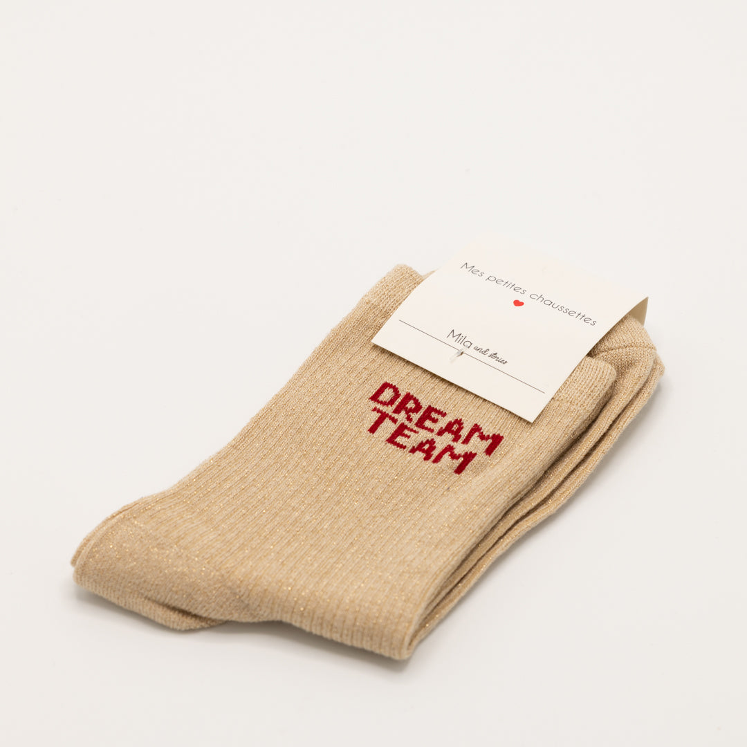 Beige, hippe sokken met opschrift DREAM TEAM